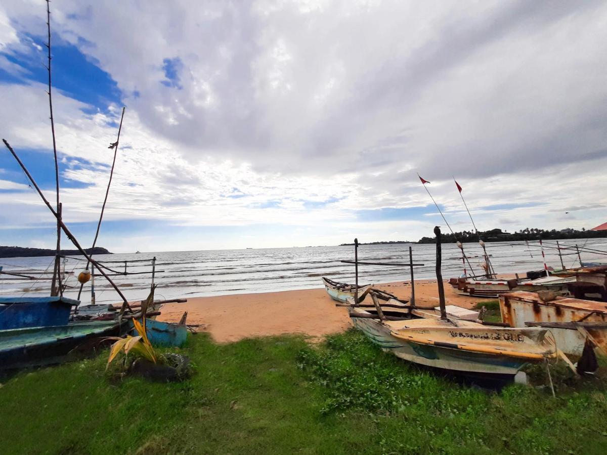 Unawatuna Guest Exterior photo