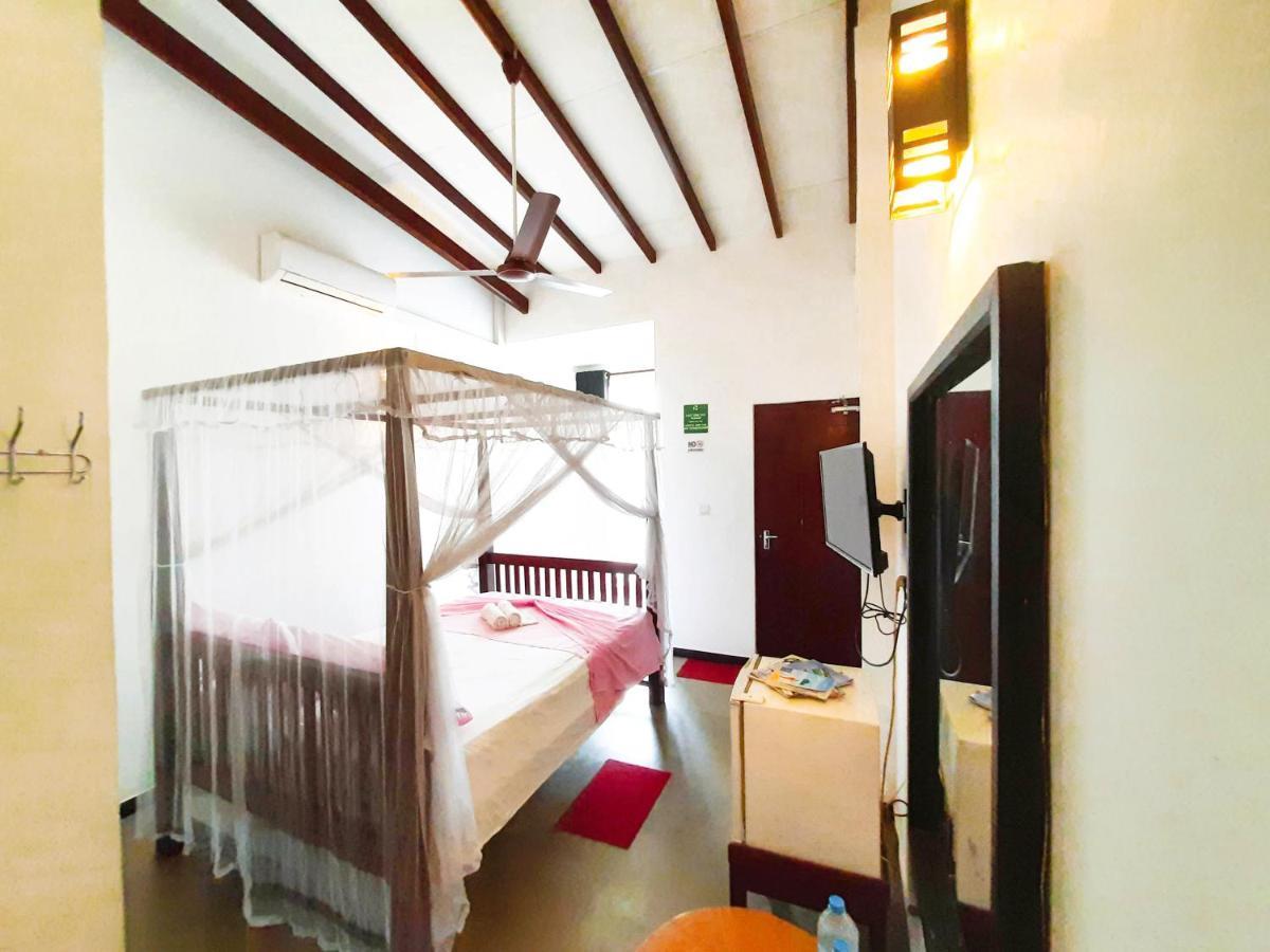 Unawatuna Guest Exterior photo
